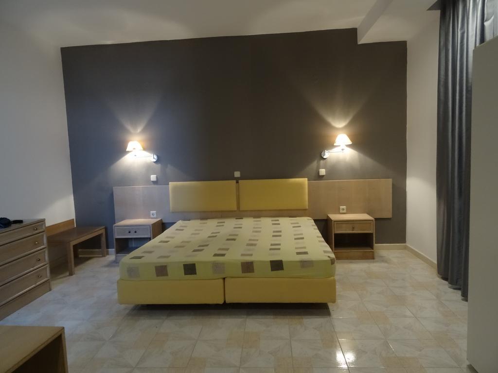 Evas Rooms Faliraki Bagian luar foto