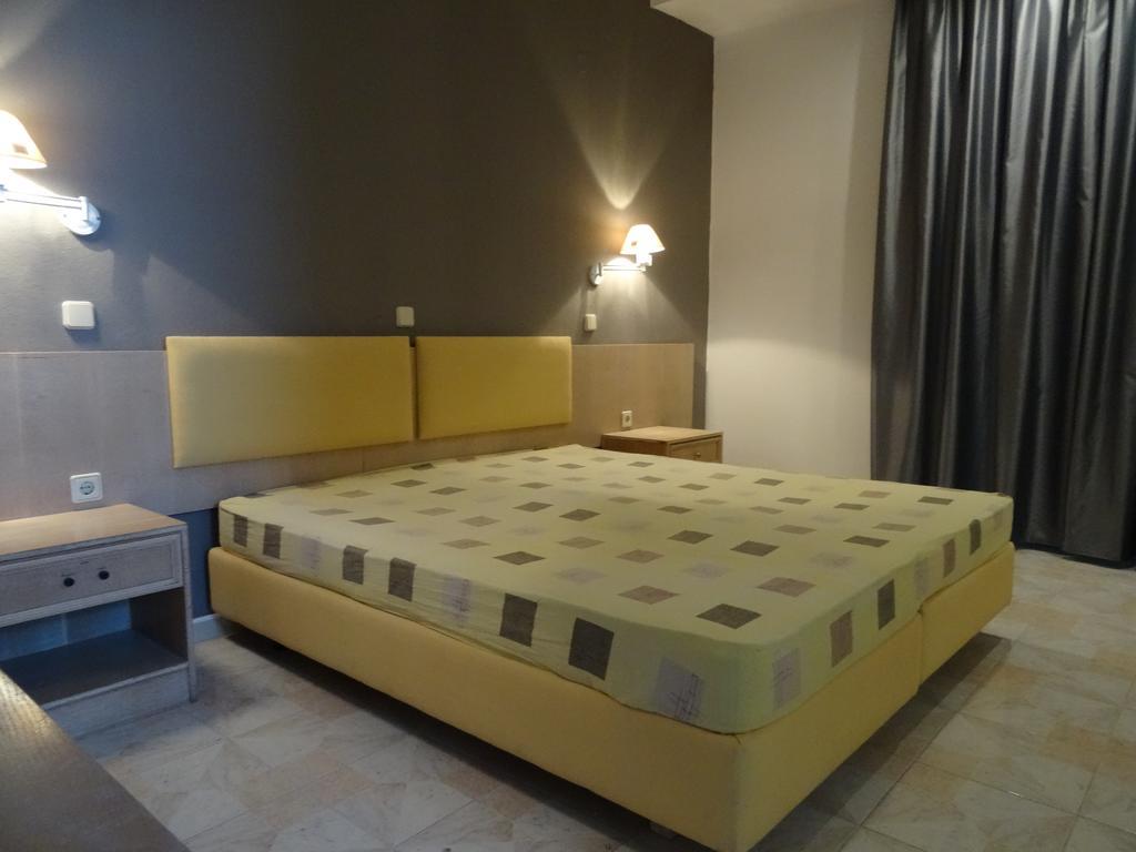 Evas Rooms Faliraki Bagian luar foto